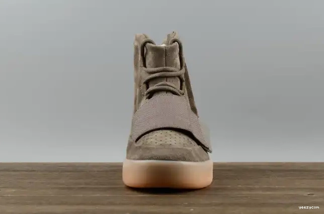 Brown BY2456 adidas Boost 750 Yeezy Light 0521